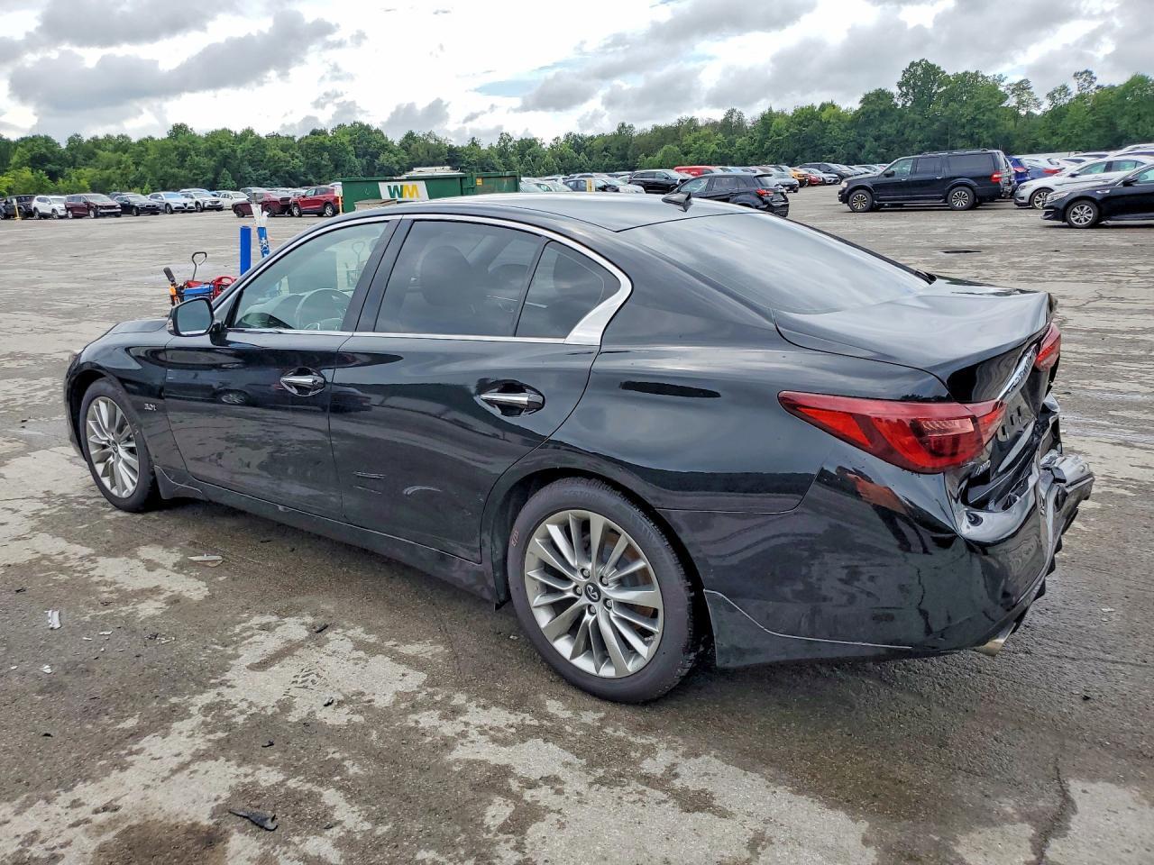 2019 Infiniti Q50 3.0T Luxe - zdjęcie 2