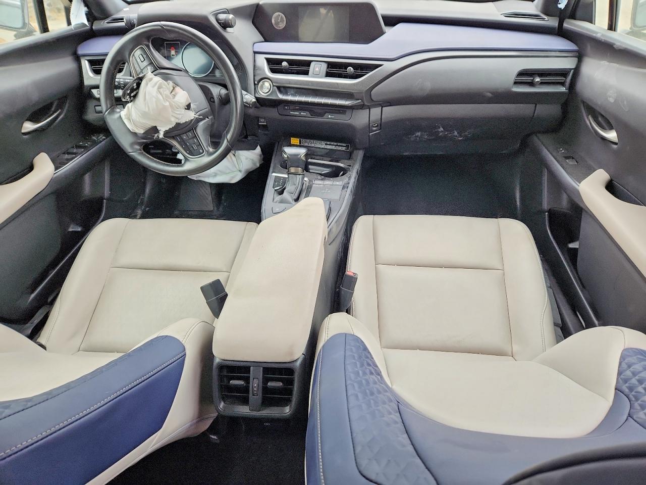 2022 Lexus Ux 200 - zdjęcie 8
