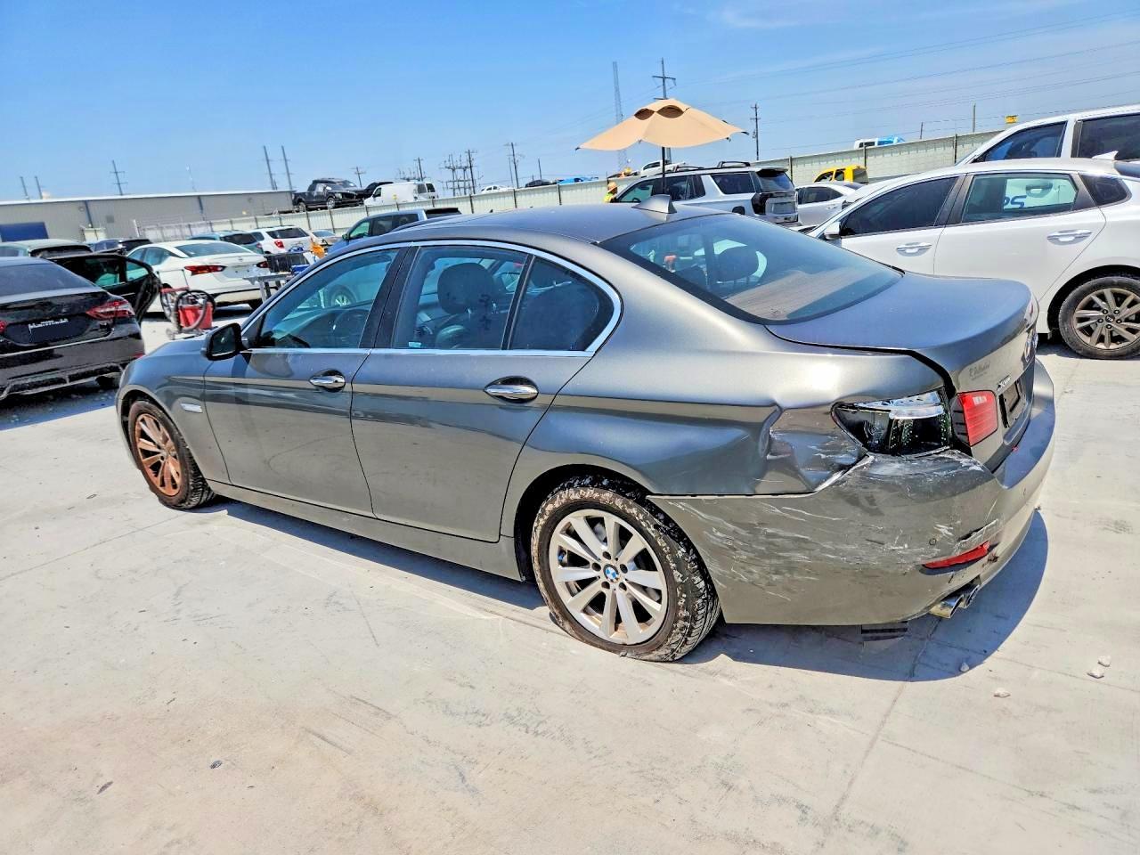 2015 BMW Seria 5 528i - zdjęcie 2