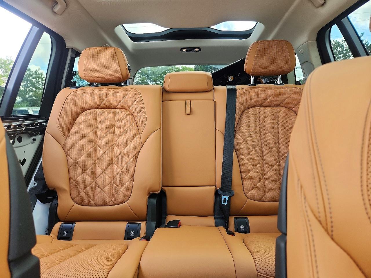 2026 BMW X7 xDrive40I - zdjęcie 10