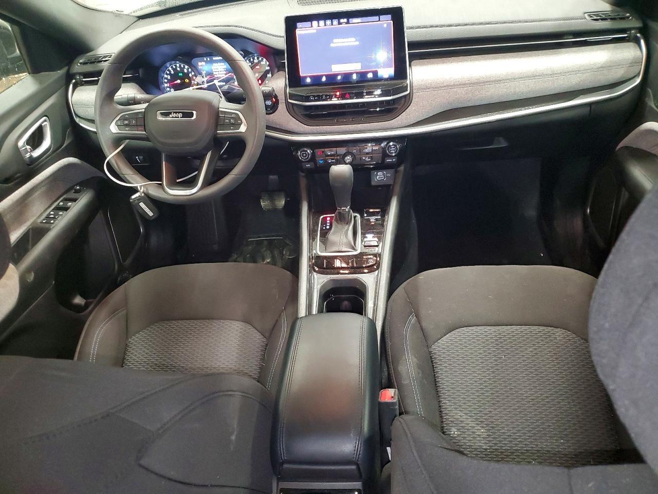 2024 Jeep Compass Sport - zdjęcie 8