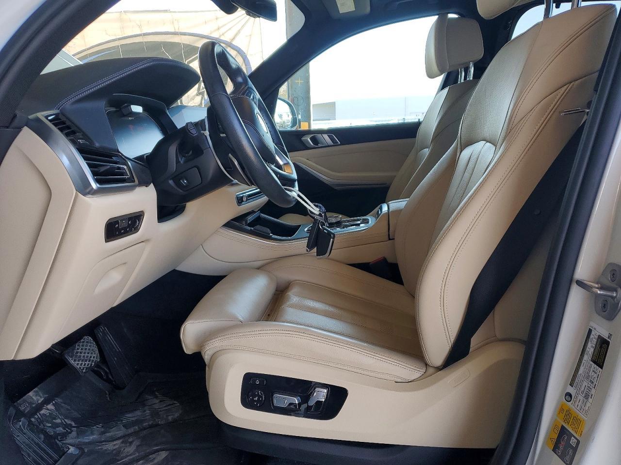 2022 BMW X5 xDrive45E - zdjęcie 7
