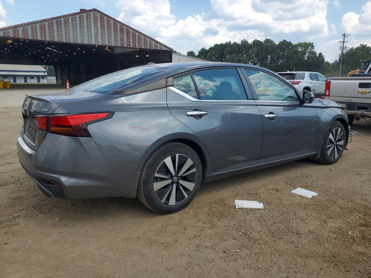 2021 Nissan Altima Sv - zdjęcie 3