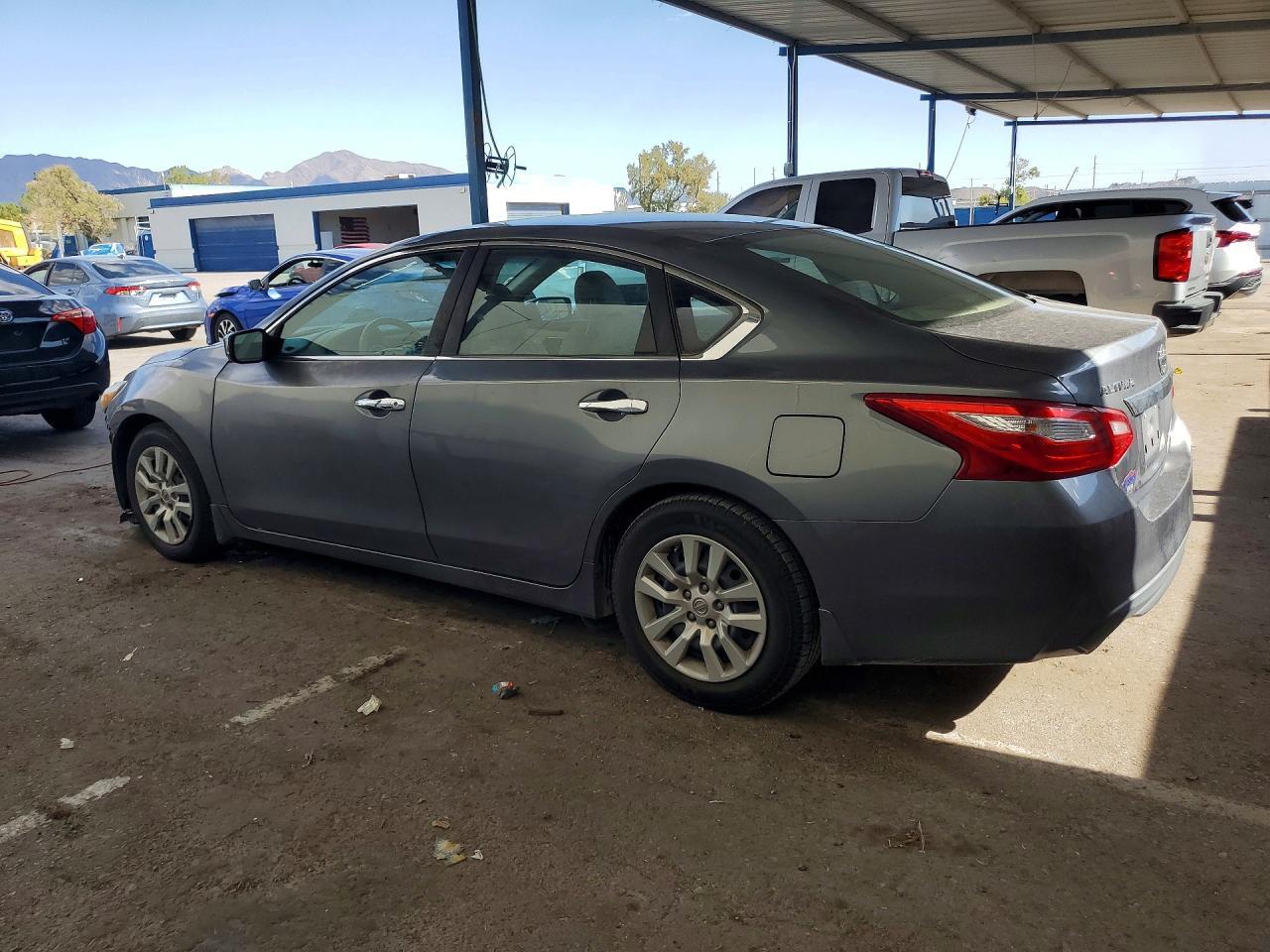 2017 Nissan Altima 2.5 S - zdjęcie 2
