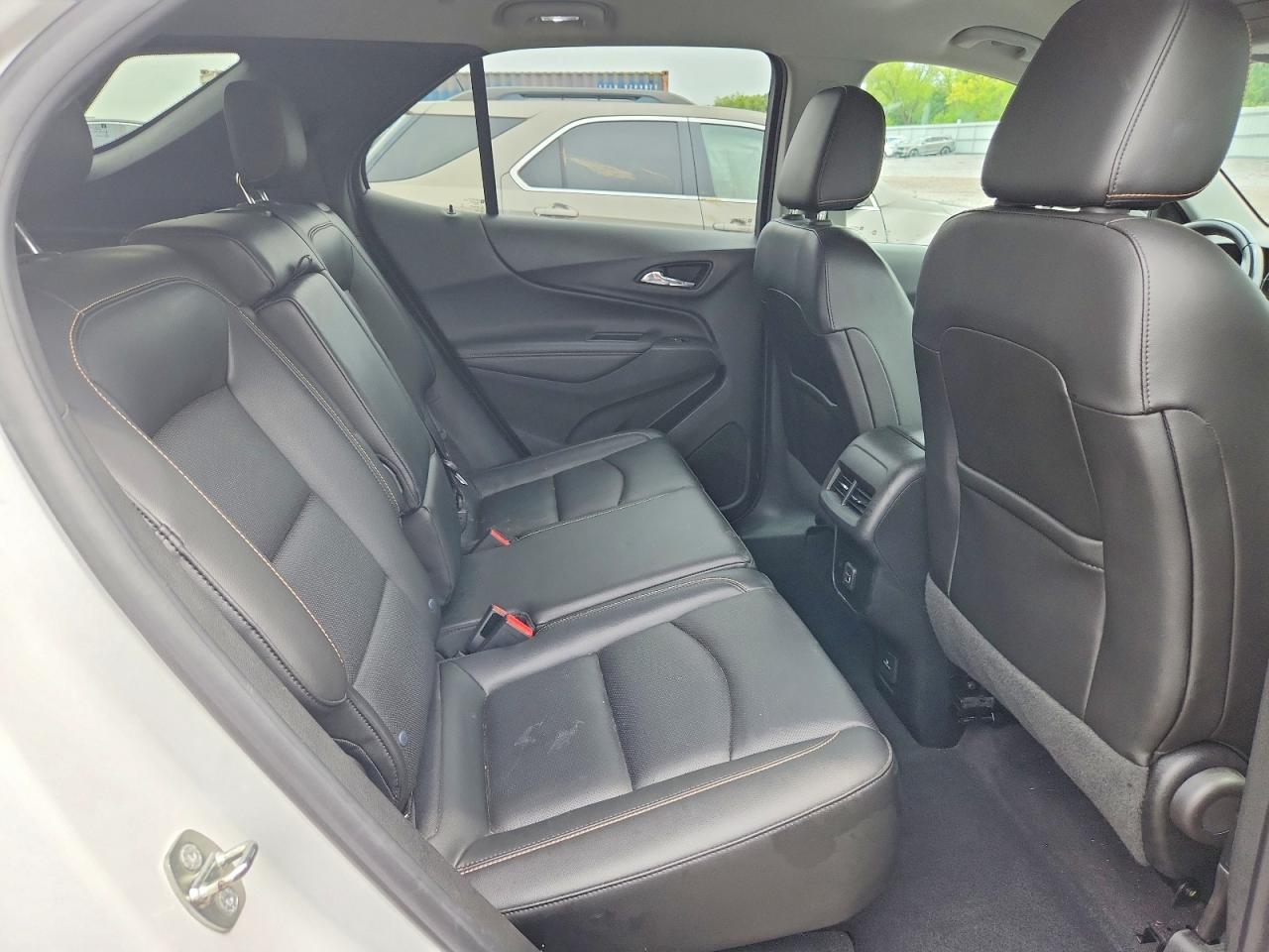 2019 Chevrolet Equinox Premier - zdjęcie 11