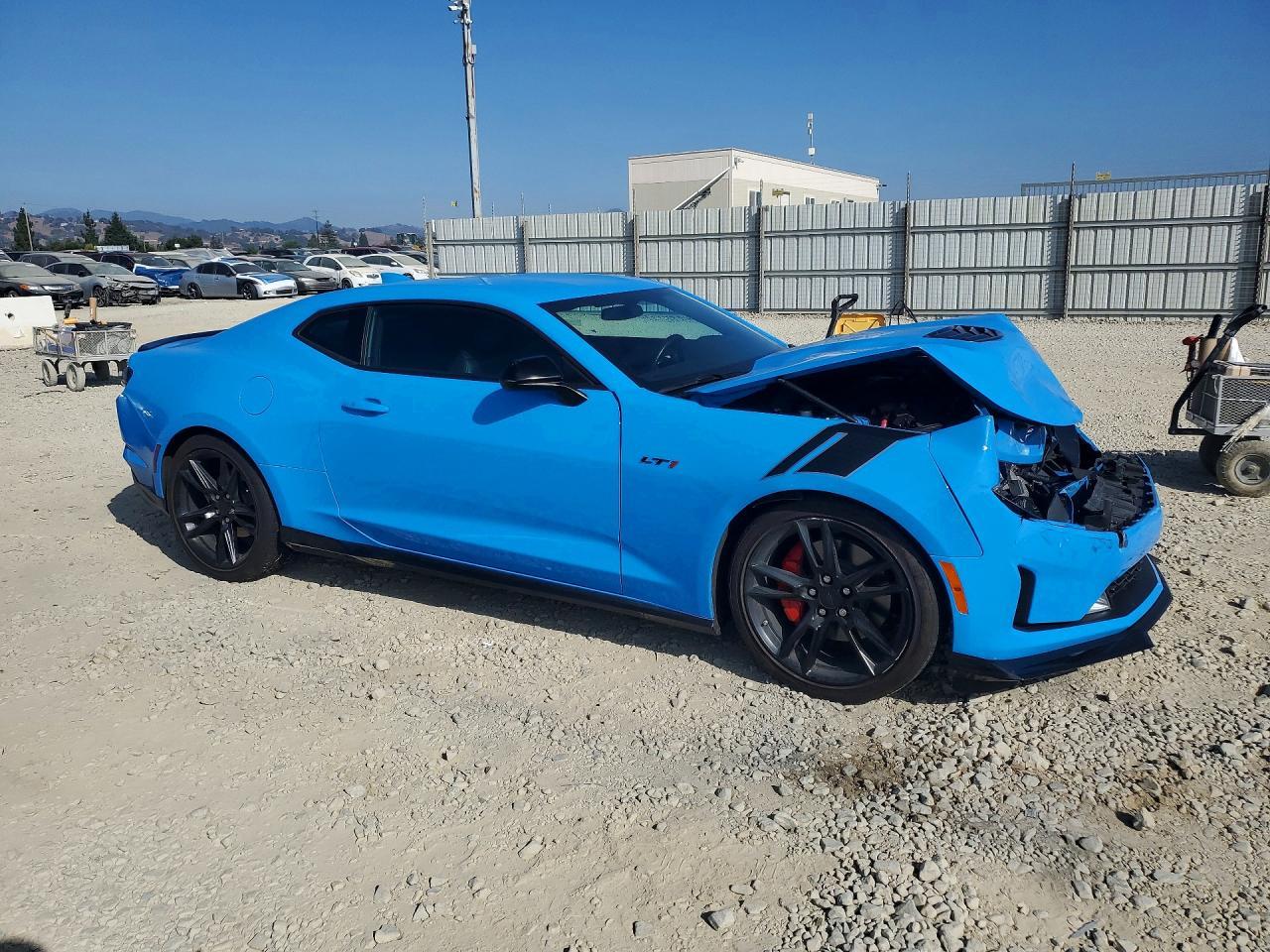2023 Chevrolet Camaro Lt1 - zdjęcie 4