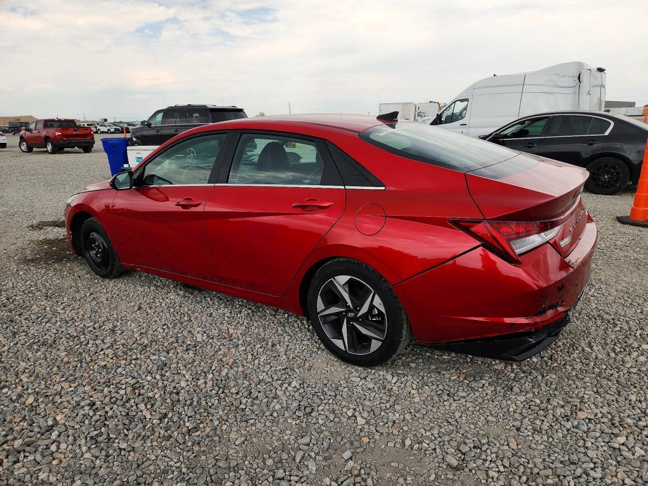 2023 Hyundai Elantra Limited - zdjęcie 2