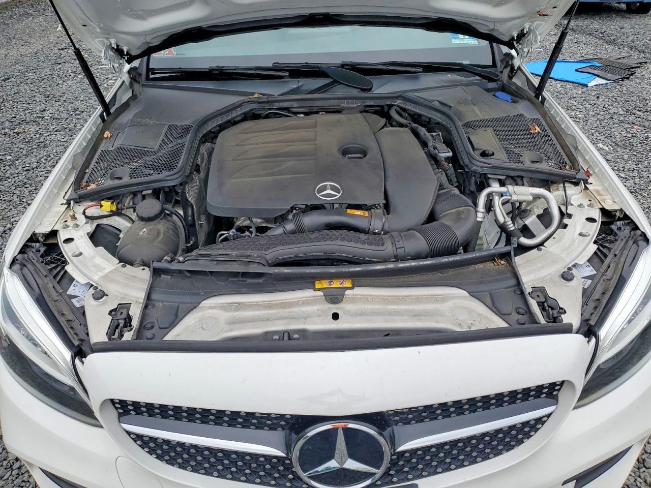 2020 Mercedes-Benz C 300 - zdjęcie 11