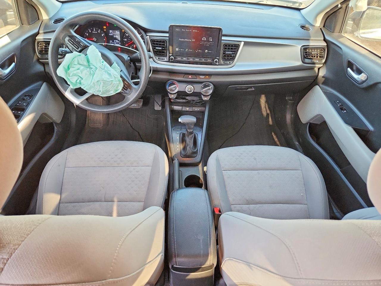 2022 Kia Rio S - zdjęcie 8