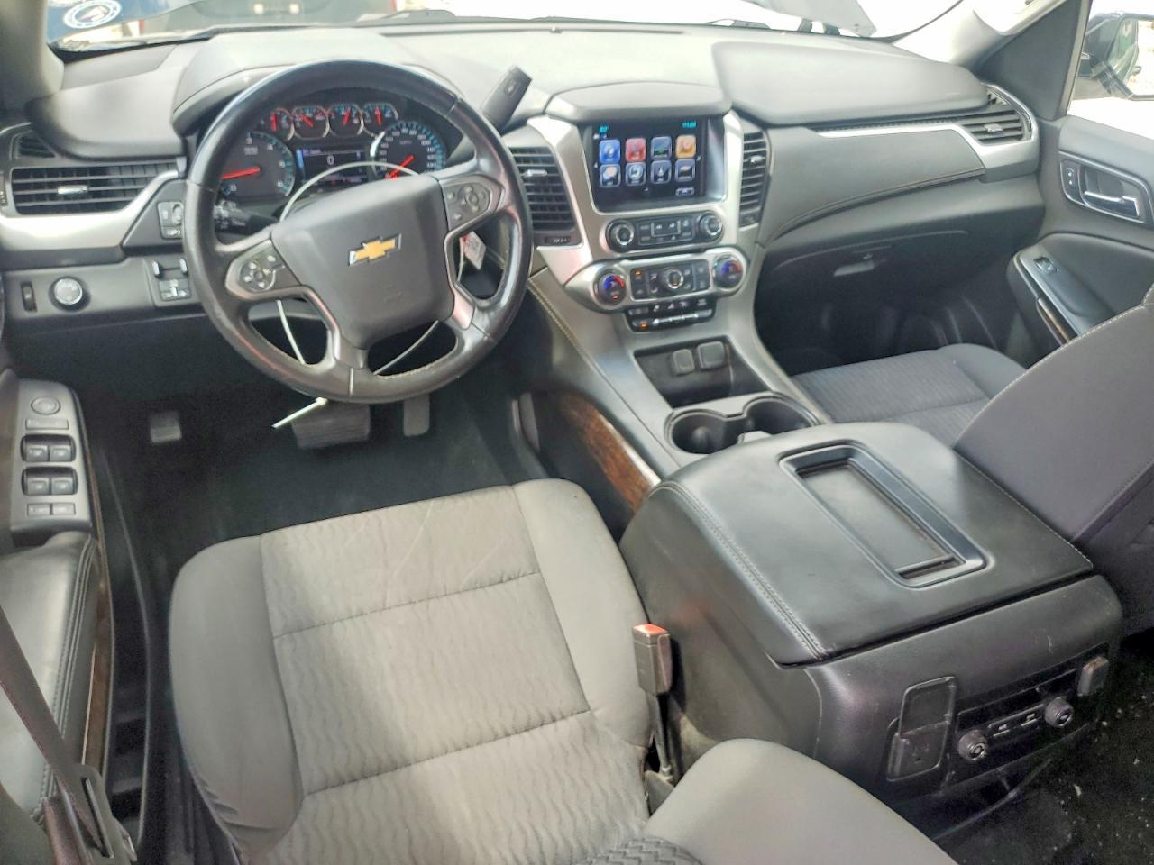 2017 Chevrolet Tahoe C1500 Ls - zdjęcie 8