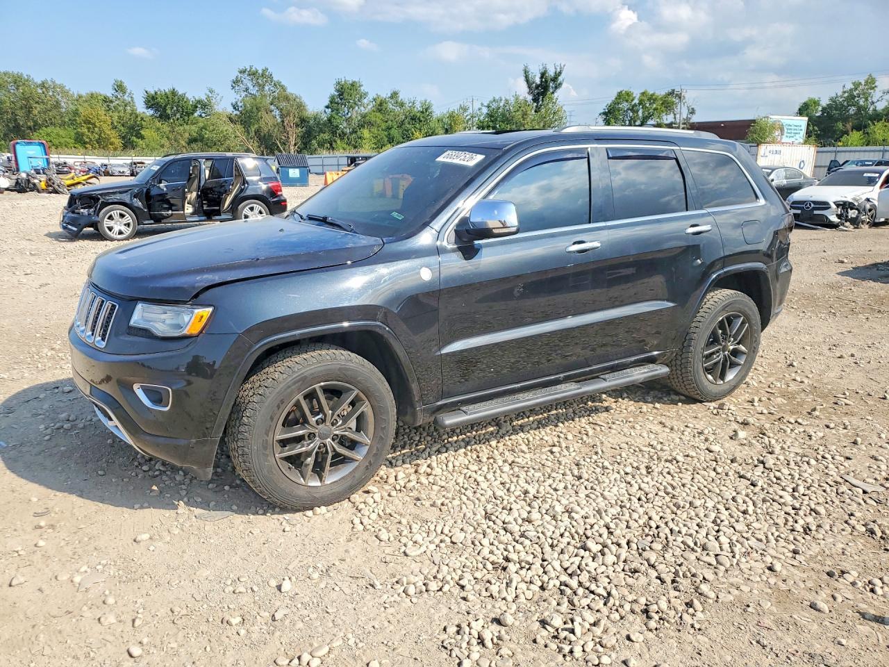 2015 Jeep Grand Cherokee Overland - zdjęcie główne
