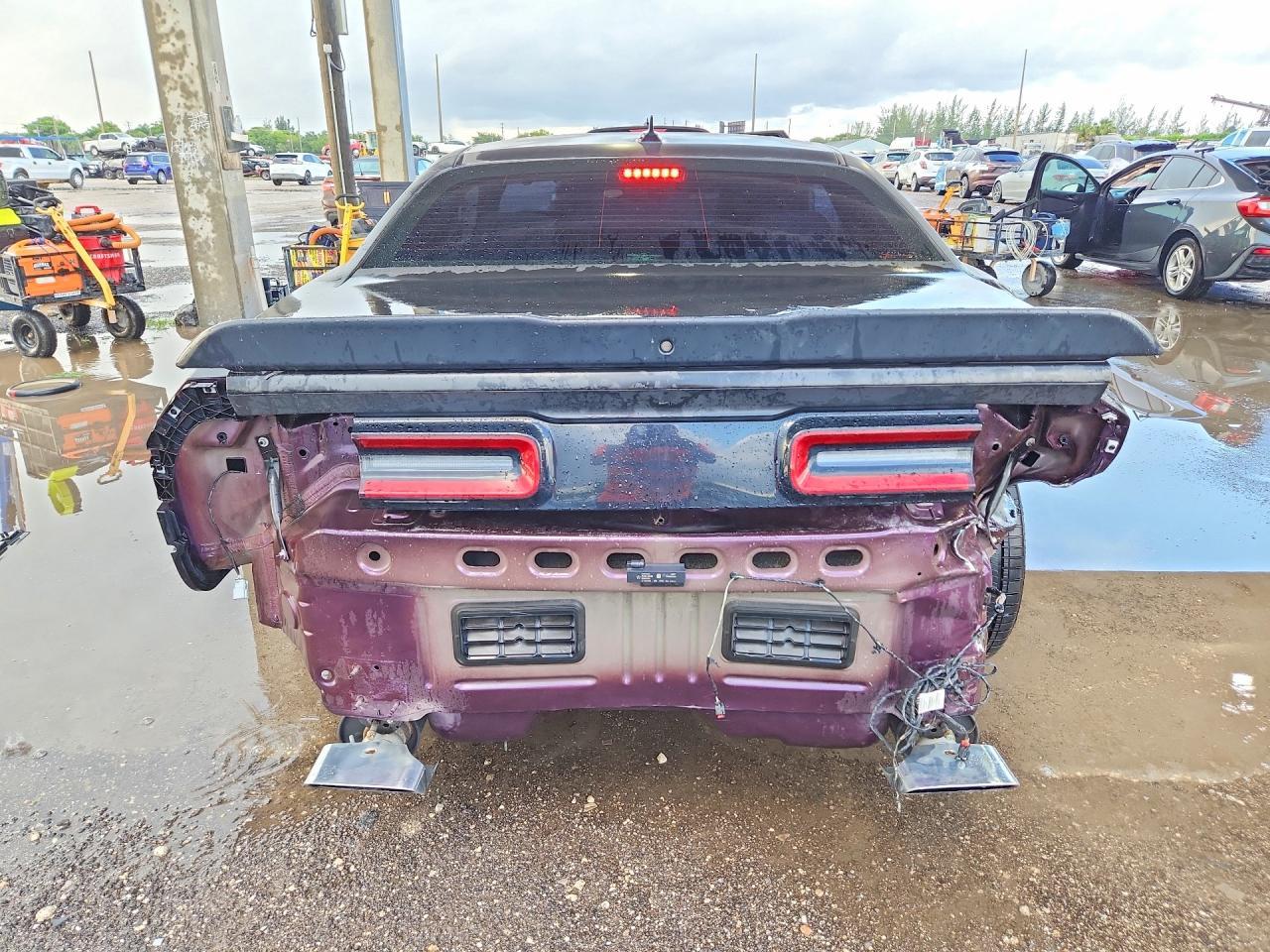 2021 Dodge Challenger Sxt - zdjęcie 6