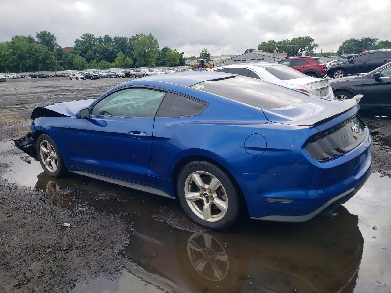 2018 Ford Mustang - zdjęcie 2
