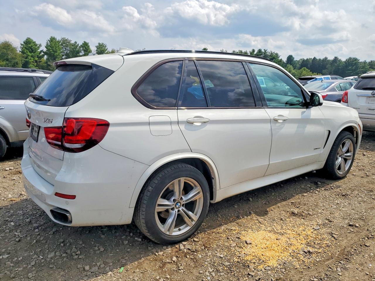 2016 BMW X5 xDrive35I - zdjęcie 3