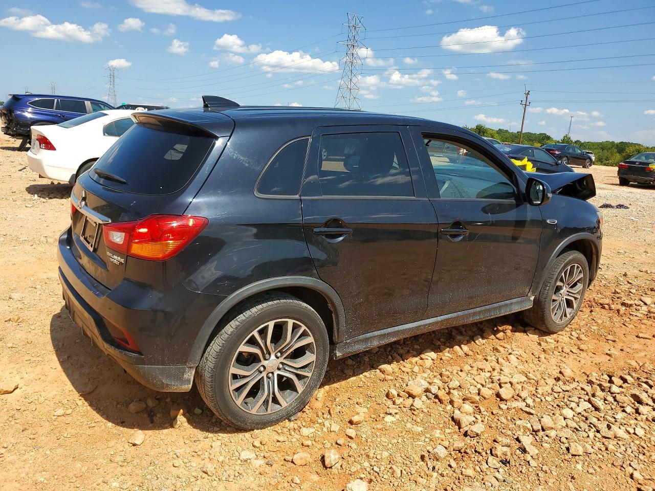 2019 Mitsubishi Outlander Sport Es - zdjęcie 3