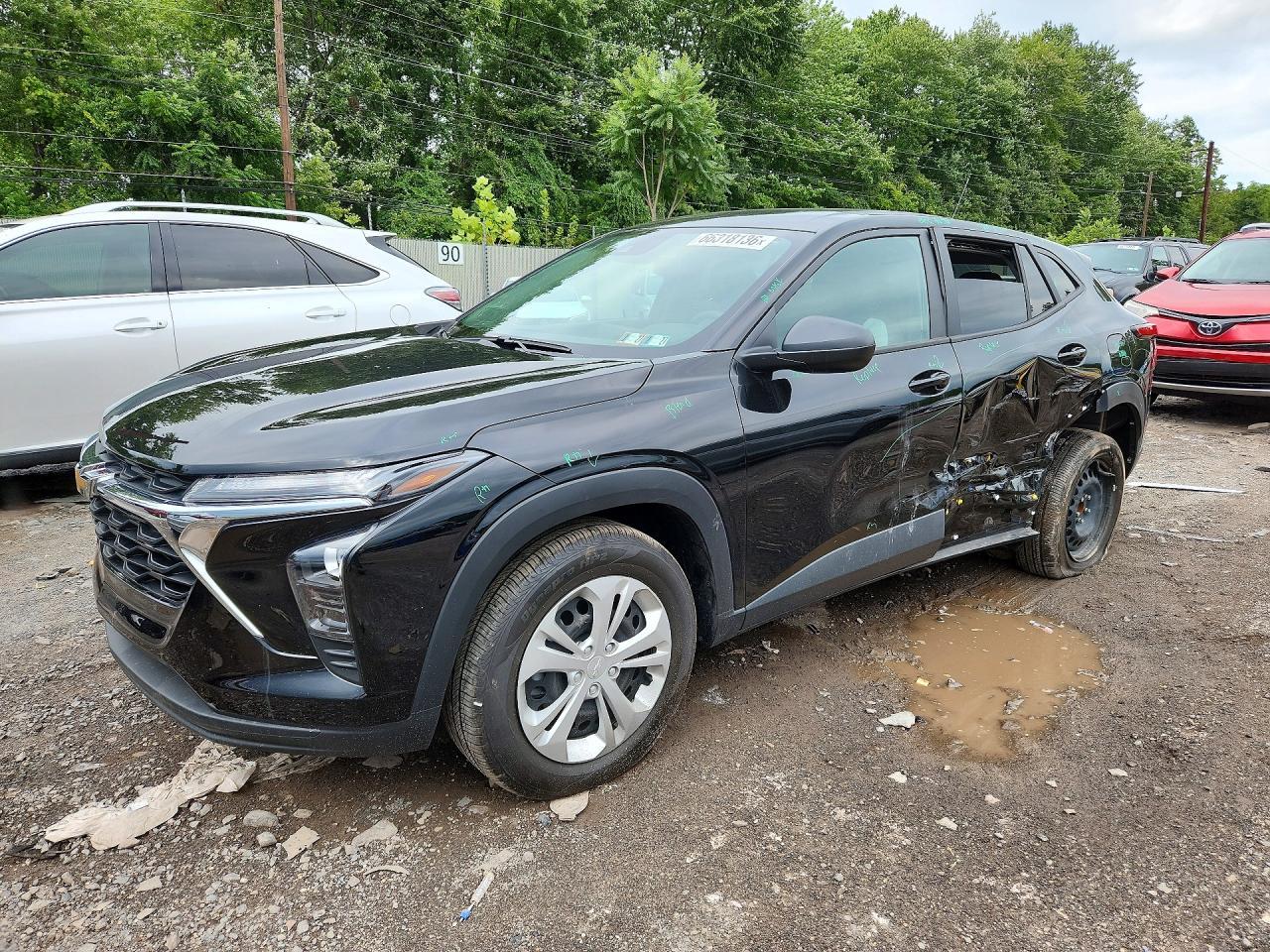 2025 Chevrolet Trax Ls - zdjęcie główne