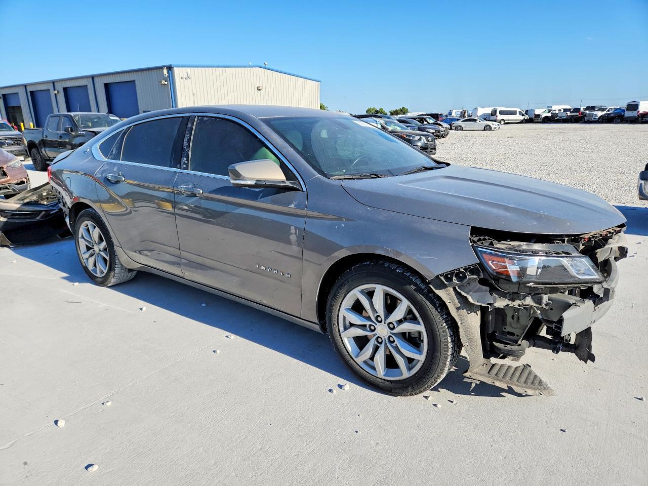 2018 Chevrolet Impala Lt - zdjęcie 4