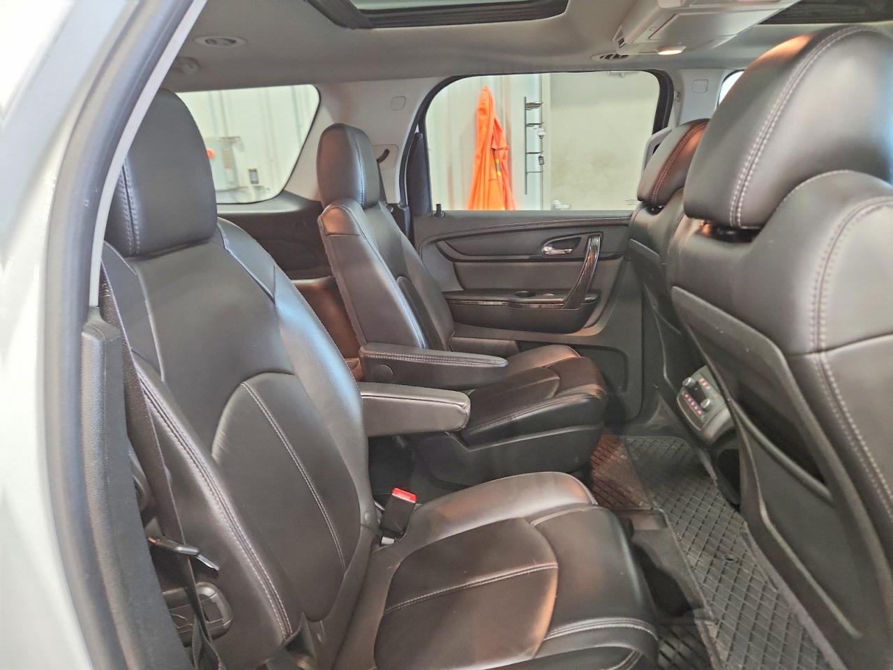 2016 GMC Acadia Slt-1 - zdjęcie 11