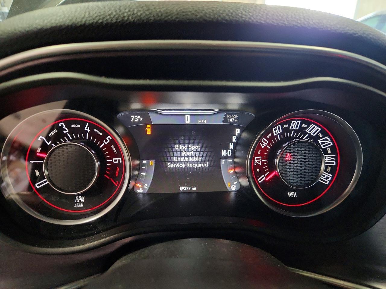 2015 Dodge Challenger Sxt - zdjęcie 9