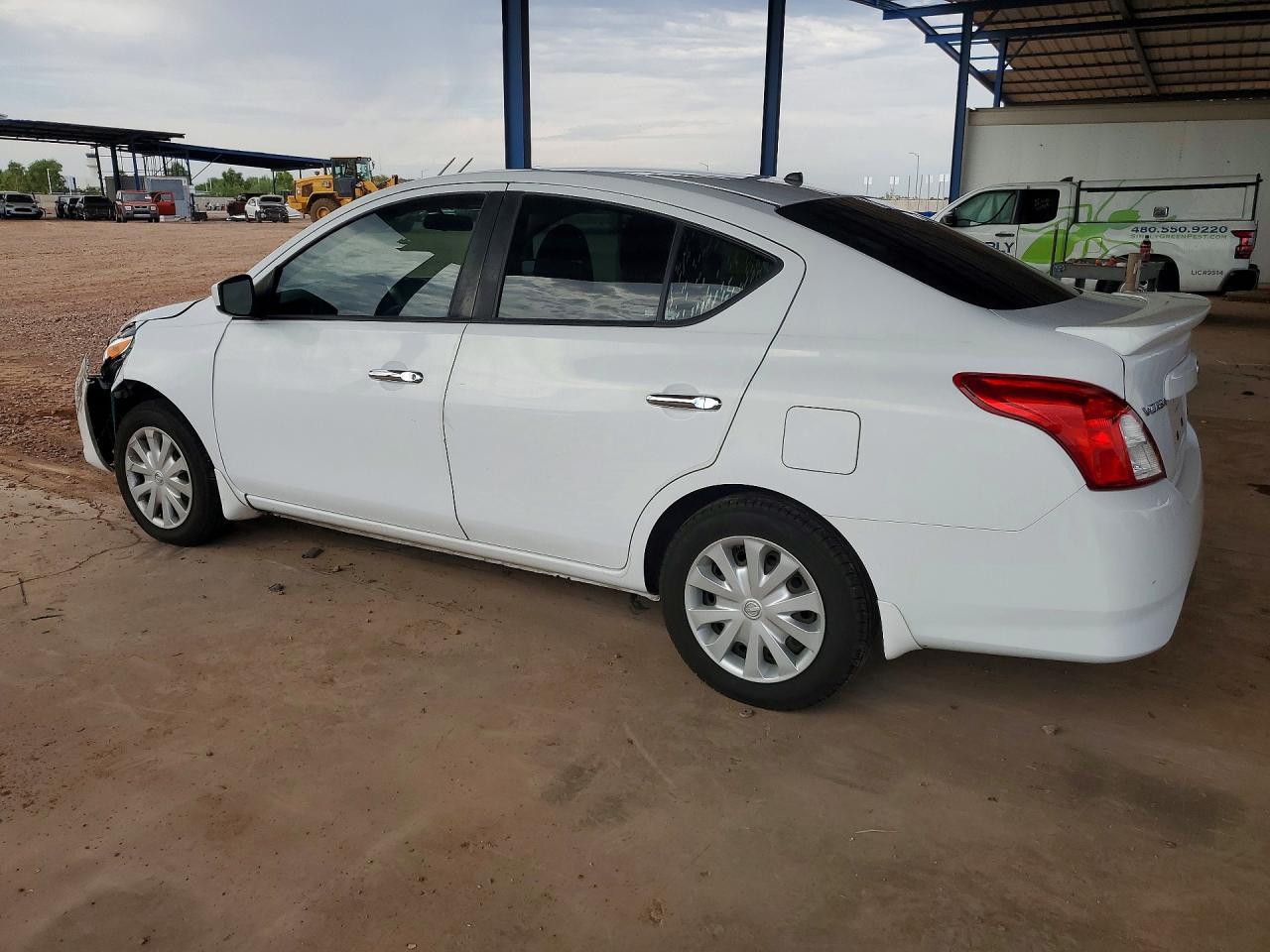 2016 Nissan Versa 1.6 Sv - zdjęcie 2