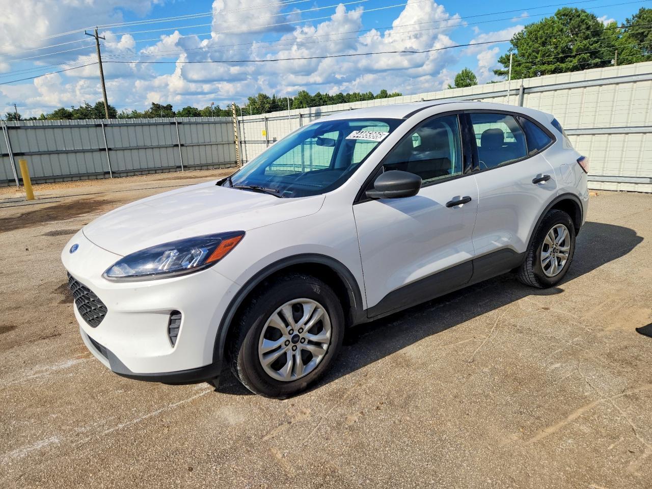 2022 Ford Escape S - zdjęcie główne
