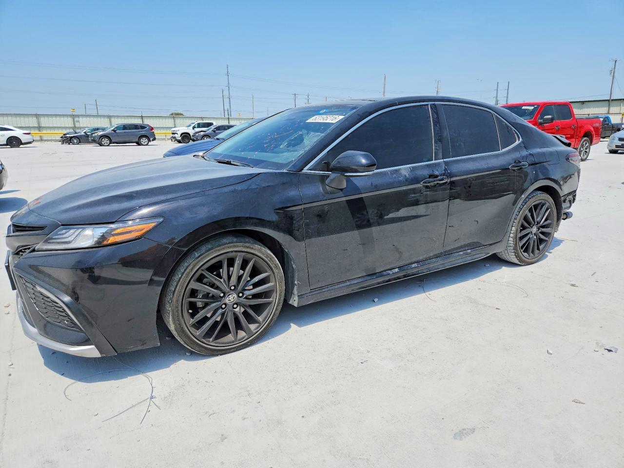 2022 Toyota Camry Xse - zdjęcie główne