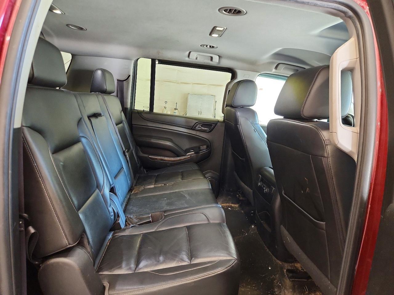 2016 Chevrolet Suburban K1500 Lt - zdjęcie 11