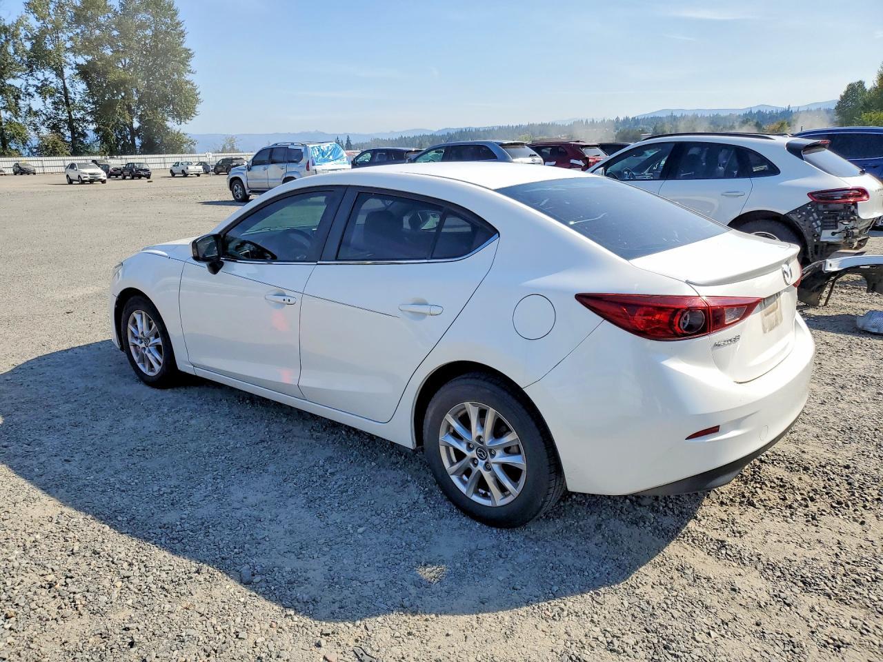 2015 Mazda 3 Touring - zdjęcie 2