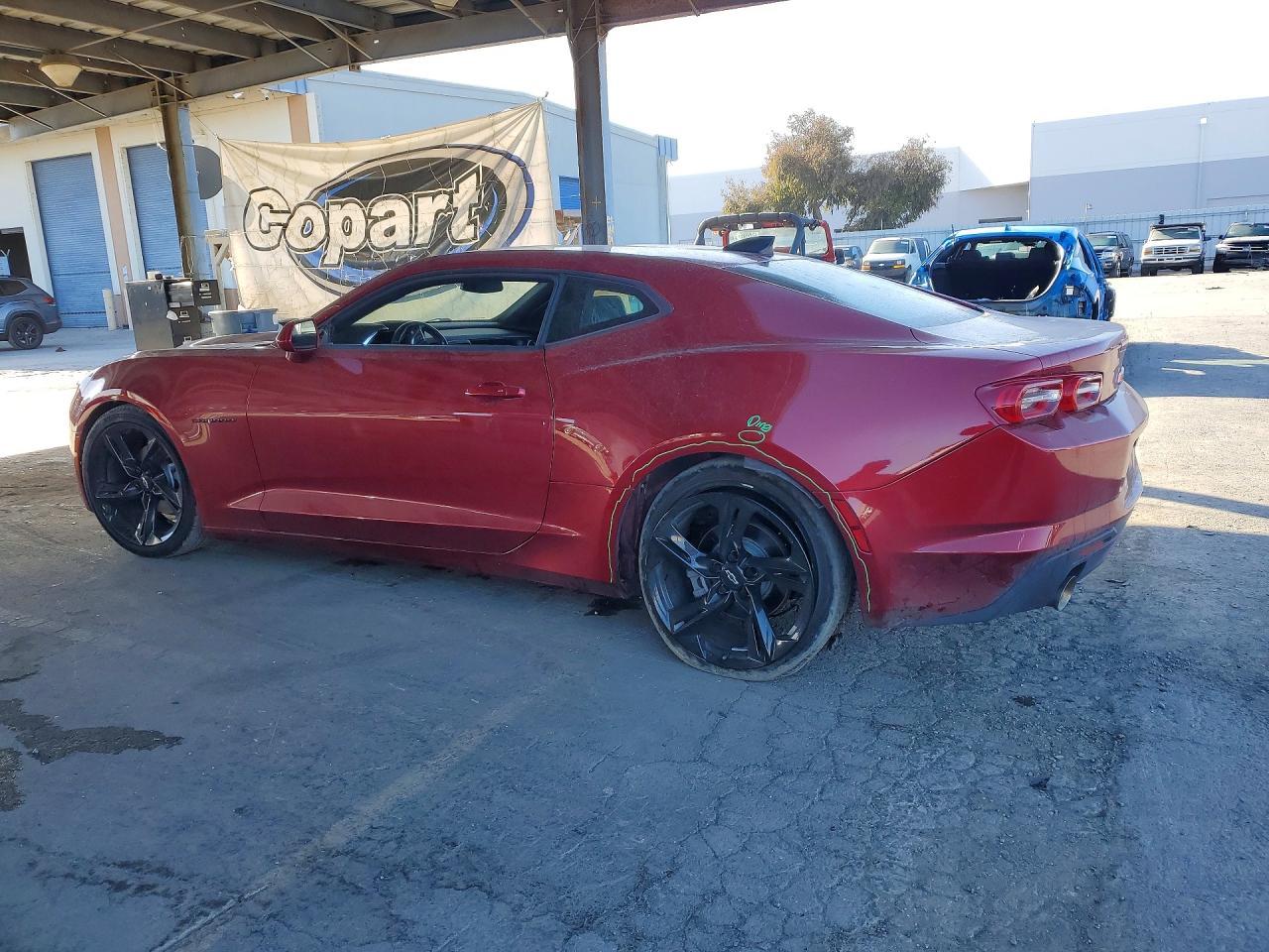 2022 Chevrolet Camaro Ls - zdjęcie 2
