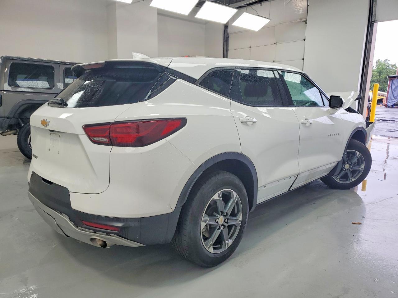 2025 Chevrolet Blazer 2Lt - zdjęcie 3