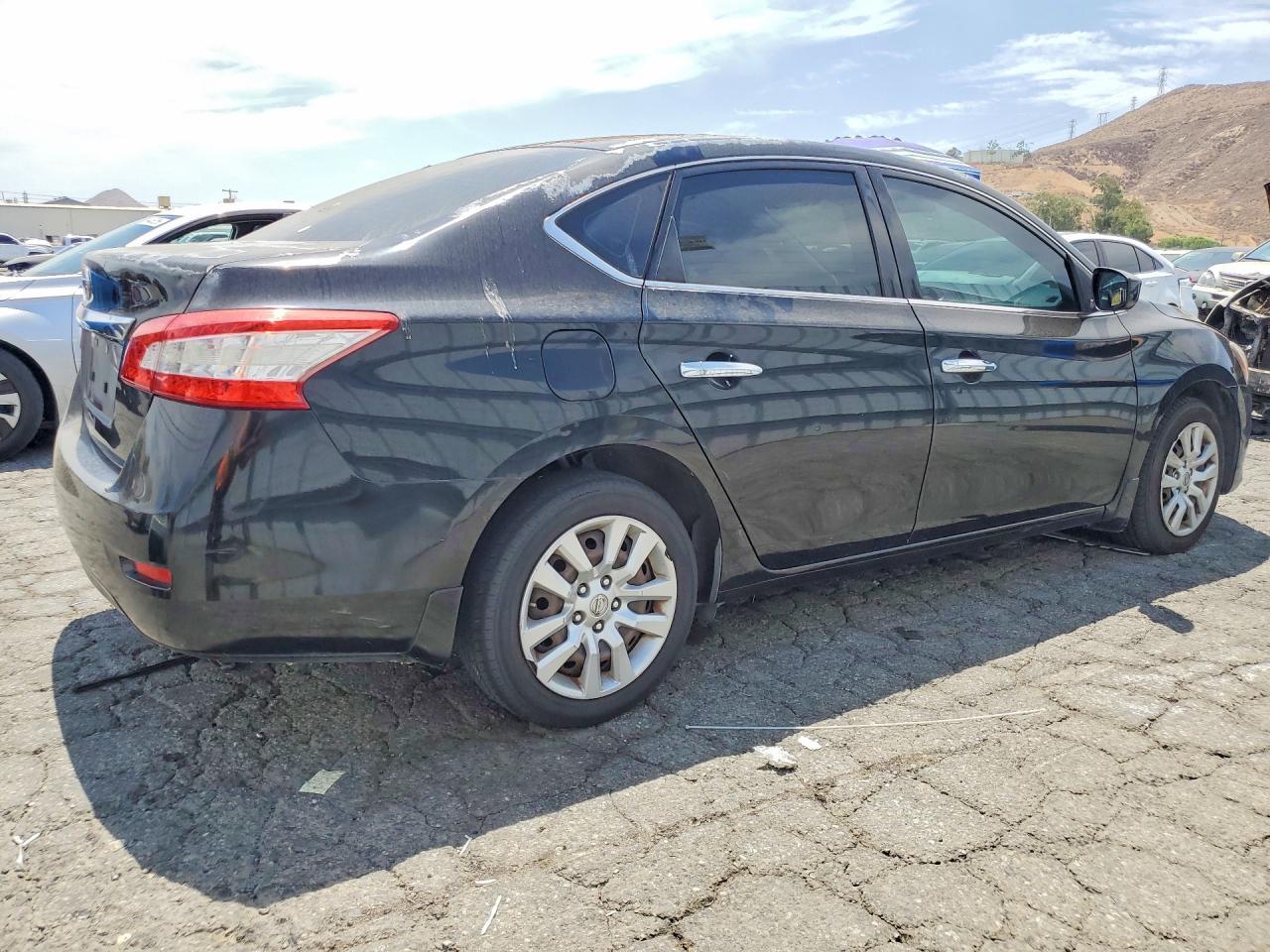 2015 Nissan Sentra S - zdjęcie 3
