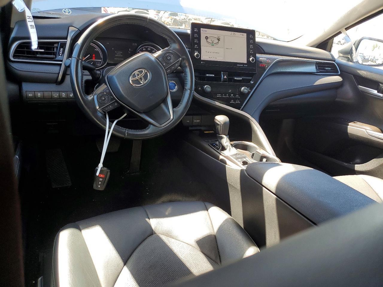 2024 Toyota Camry Xse - zdjęcie 8