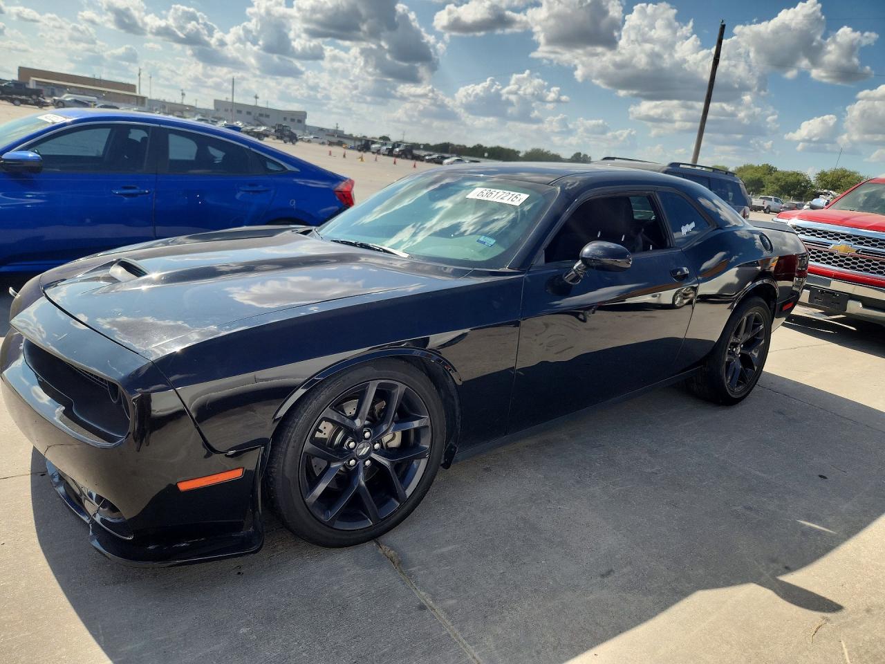 2021 Dodge Challenger Gt - zdjęcie główne