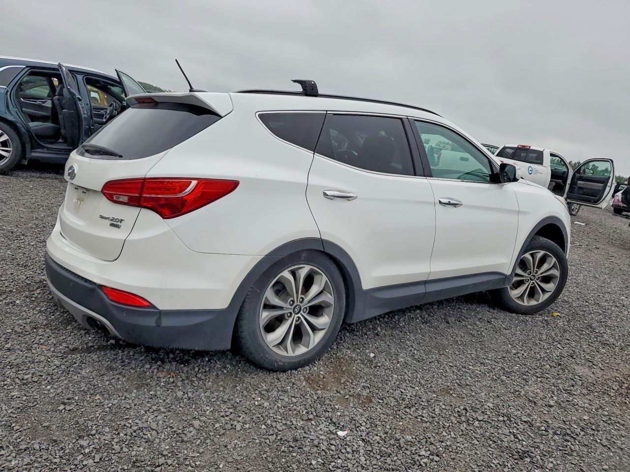 2016 Hyundai Santa Fe Sport 2.0T - zdjęcie 3