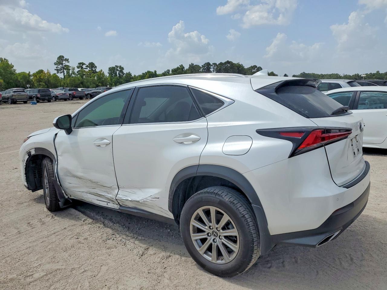 2021 Lexus Nx 300 Base - zdjęcie 2