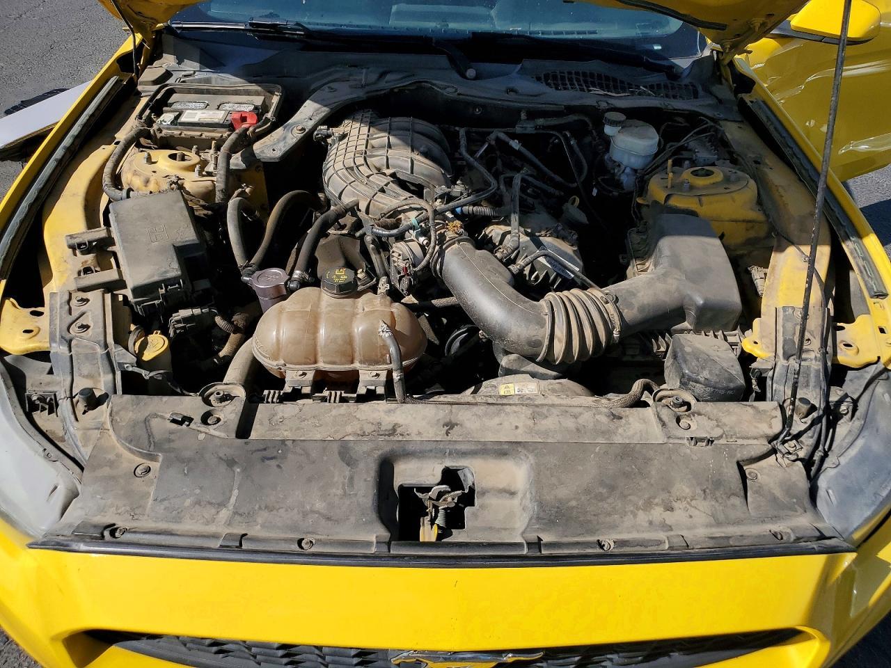 2016 Ford Mustang - zdjęcie 11