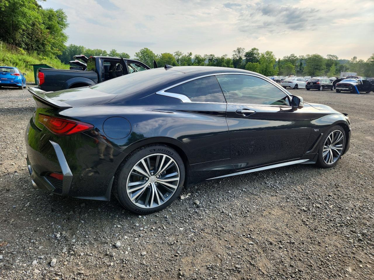 2017 Infiniti Q60 3.0T Premium - zdjęcie 3