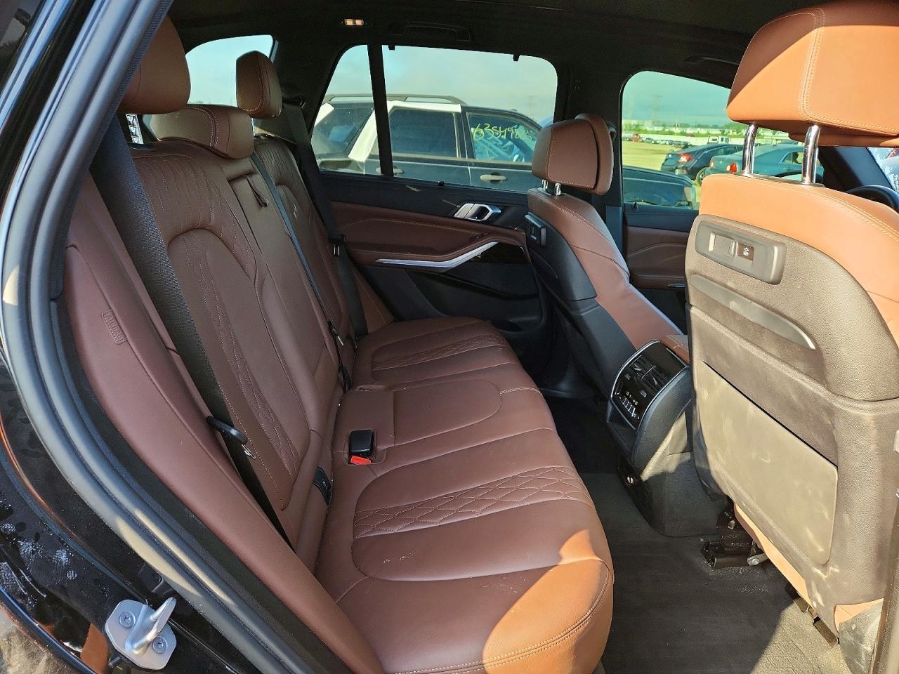 2023 BMW X5 xDrive45E - zdjęcie 11