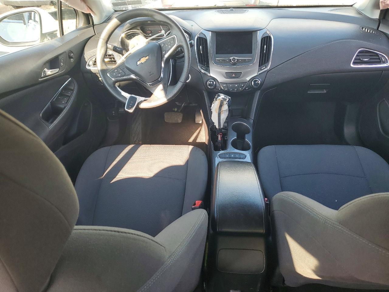 2019 Chevrolet Cruze Lt - zdjęcie 8