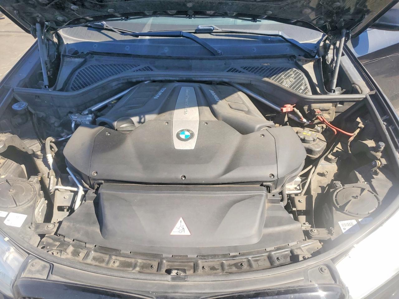2015 BMW X5 xDrive50I - zdjęcie 12
