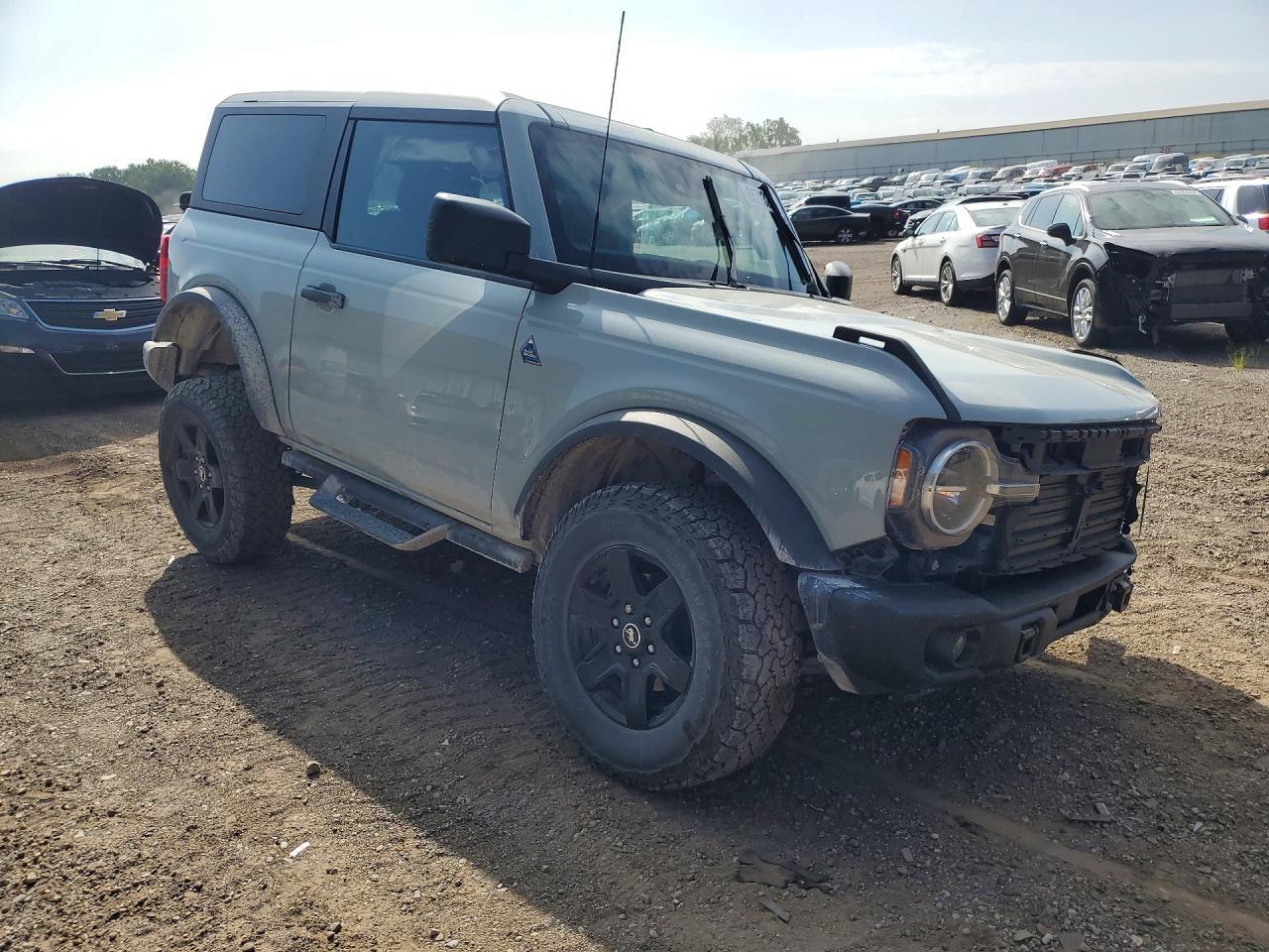 2024 Ford Bronco Black Diamond - zdjęcie 4
