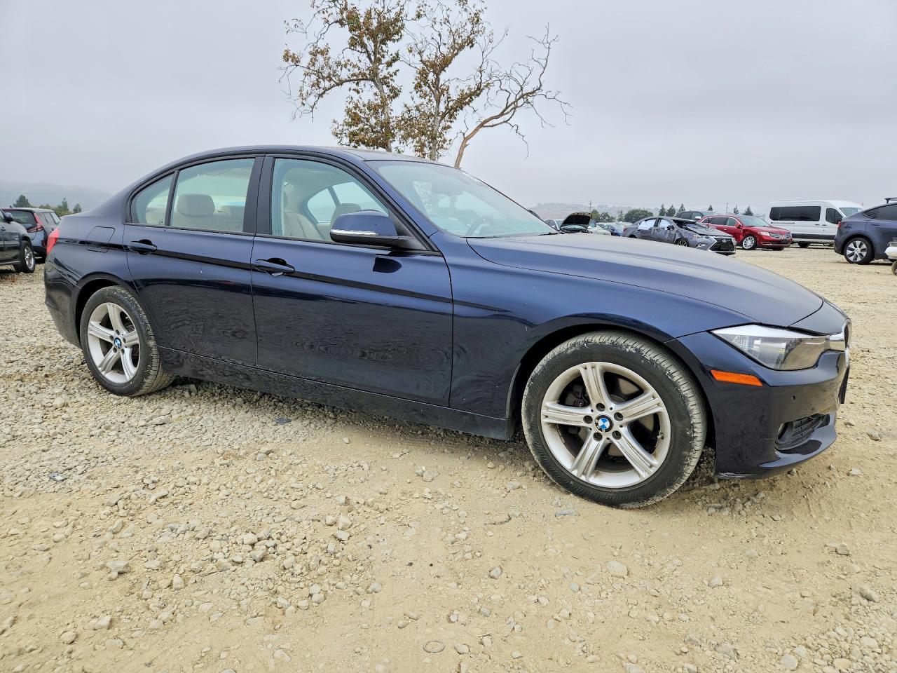 2014 BMW 320 I - zdjęcie 4