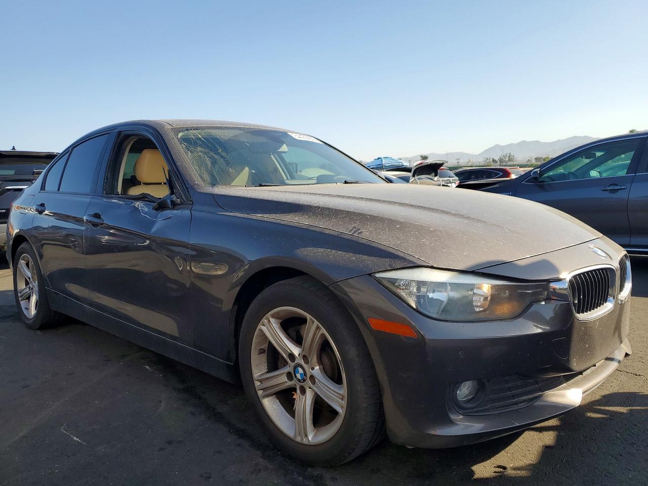 2015 BMW 320 I - zdjęcie 4