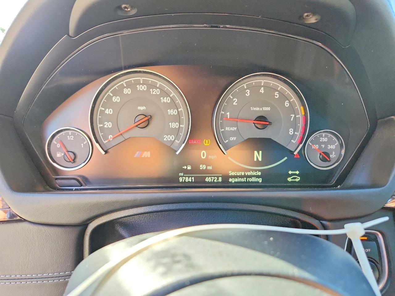 2016 BMW M4 - zdjęcie 9