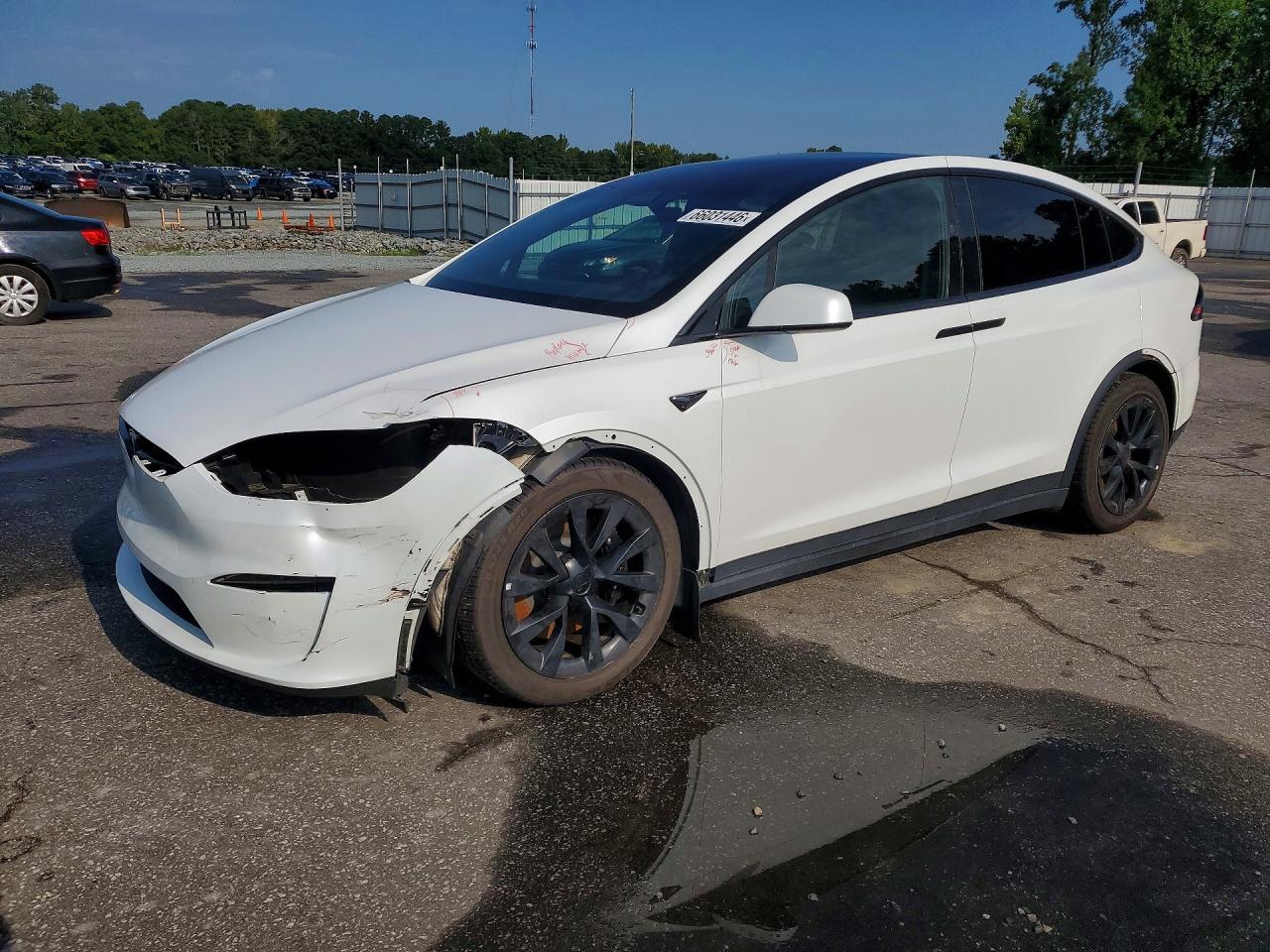 2023 Tesla Model X - zdjęcie główne