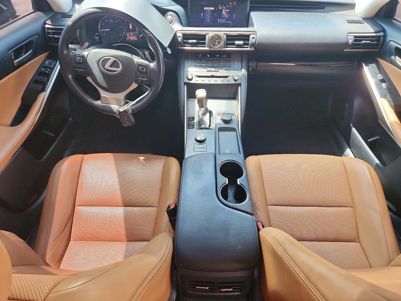 2019 Lexus Is 300 - zdjęcie 8