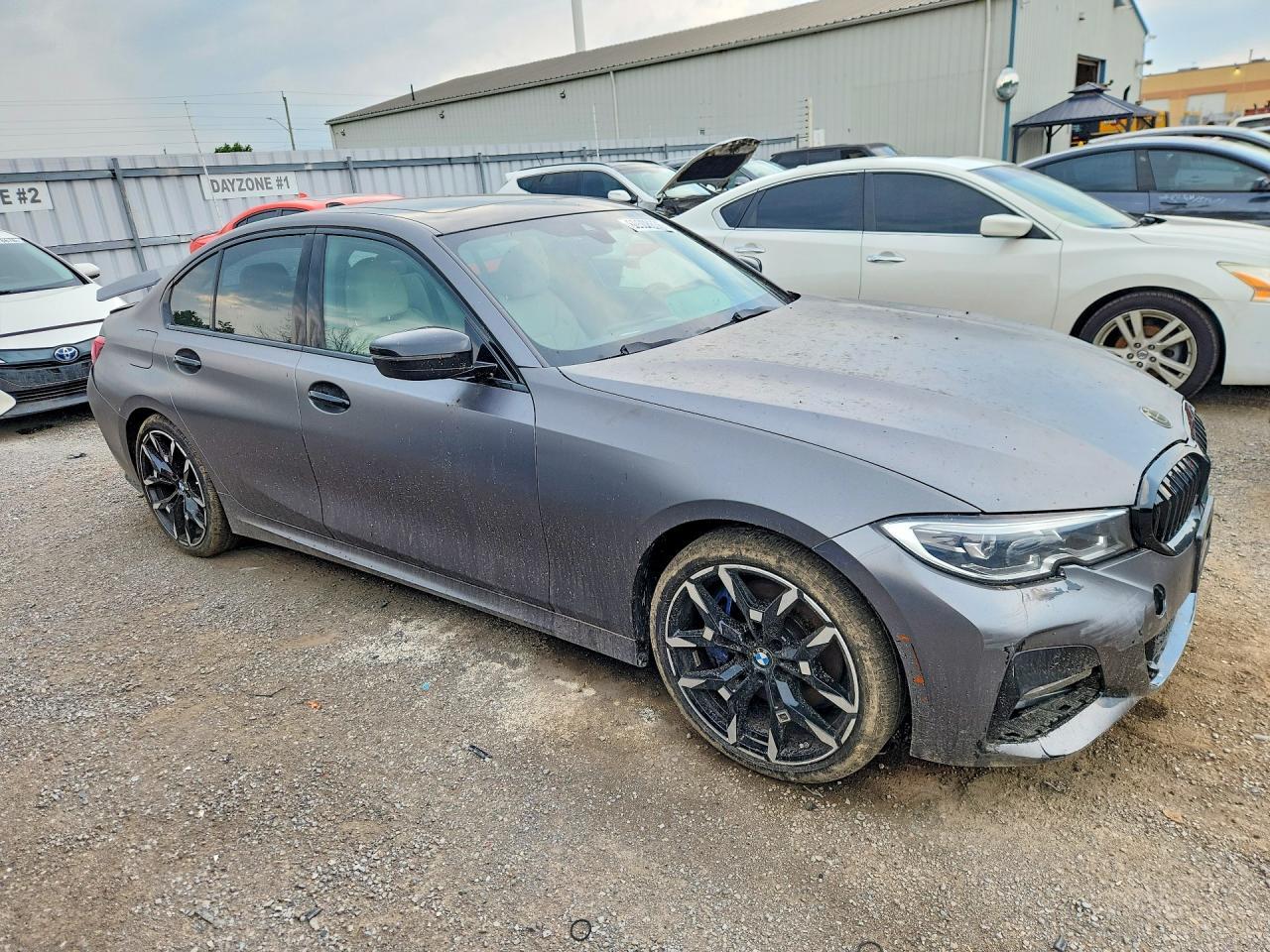 2021 BMW 330I - zdjęcie 4