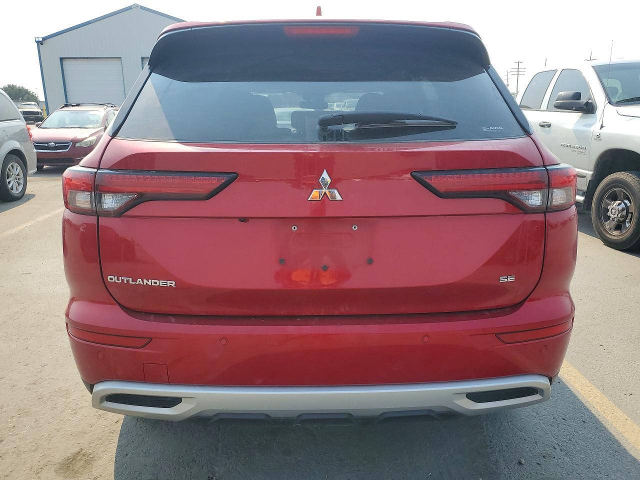 2024 Mitsubishi Outlander Se - zdjęcie 6