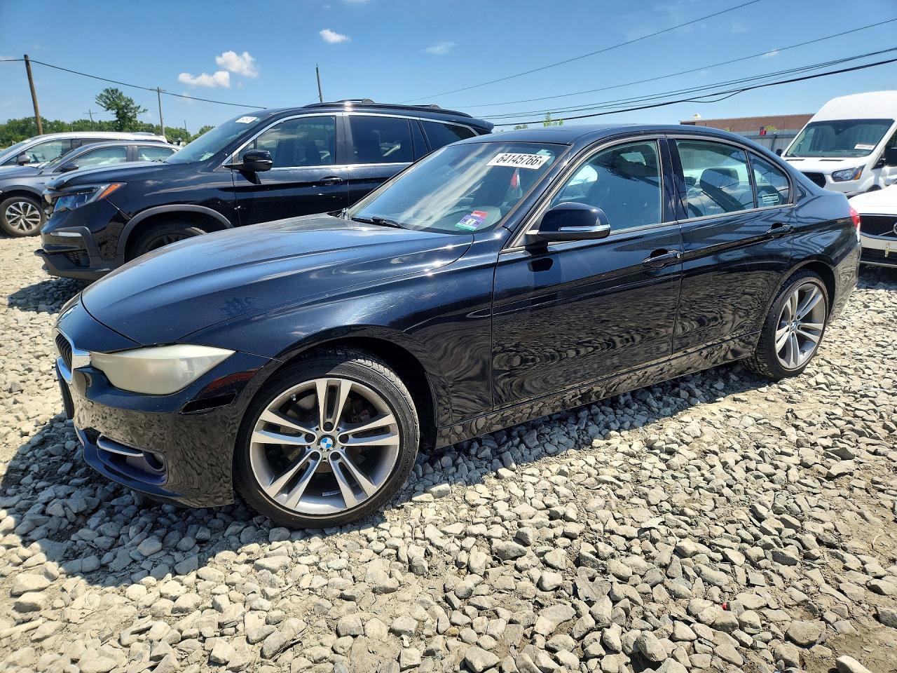 2013 BMW Seria 3 328i - zdjęcie główne