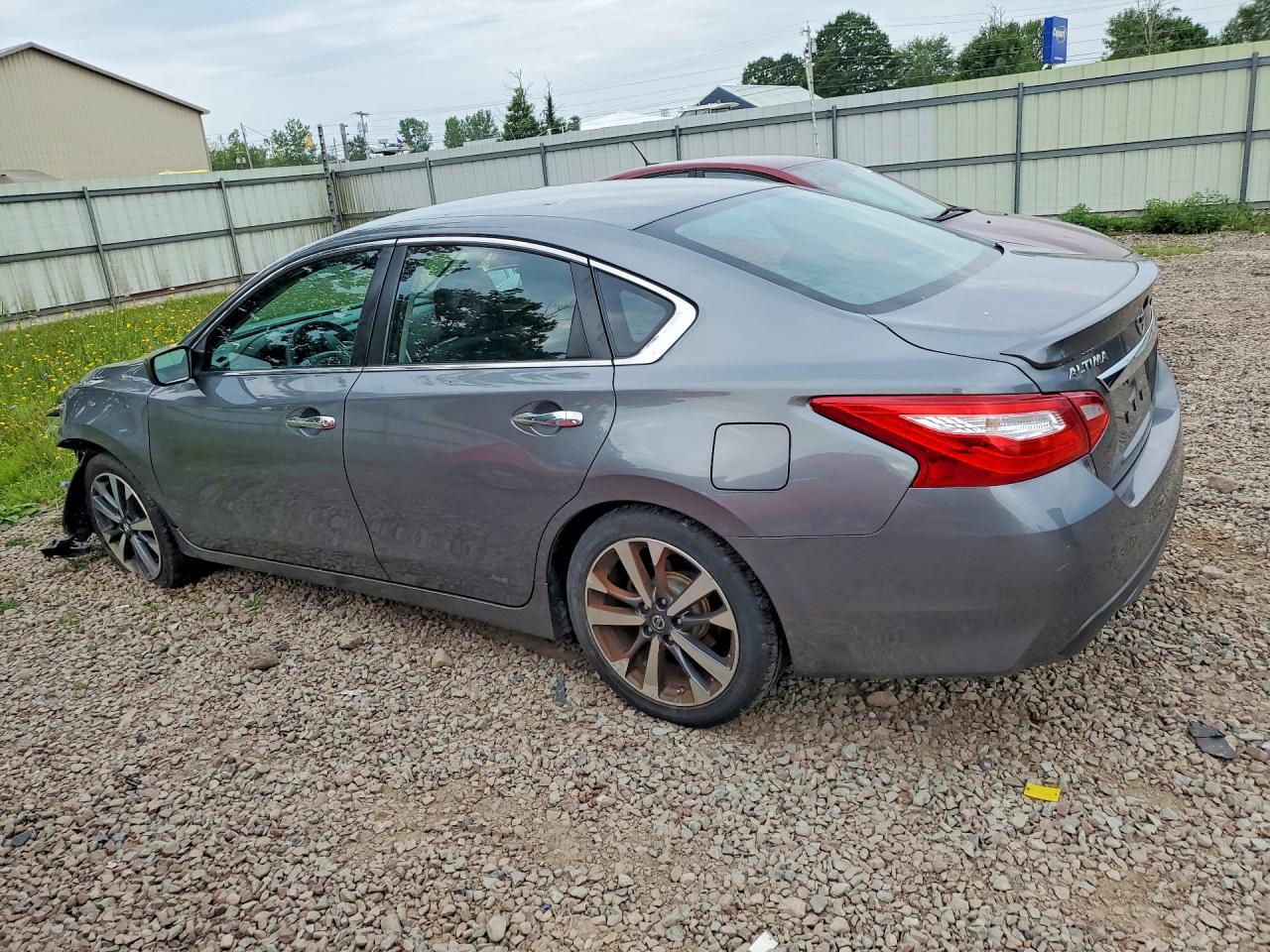 2016 Nissan Altima 2.5 Sr - zdjęcie 2